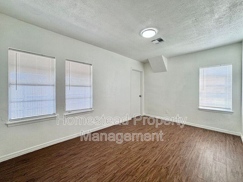 3501 Nw 26th St - Photo 2 of 14