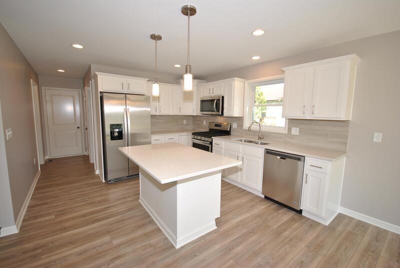 4792 E Highland Pkwy - Photo 4 of 10