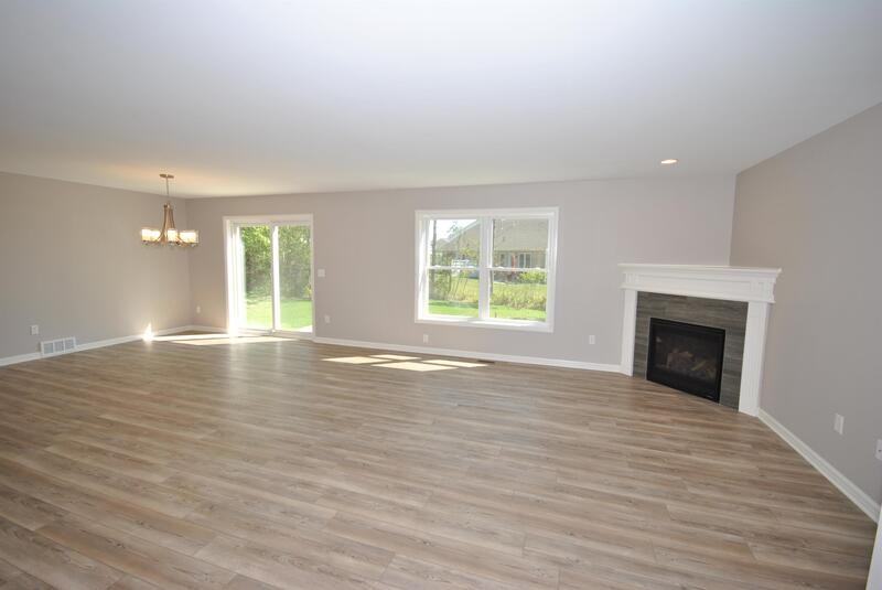 4792 E Highland Pkwy - Photo 5 of 10