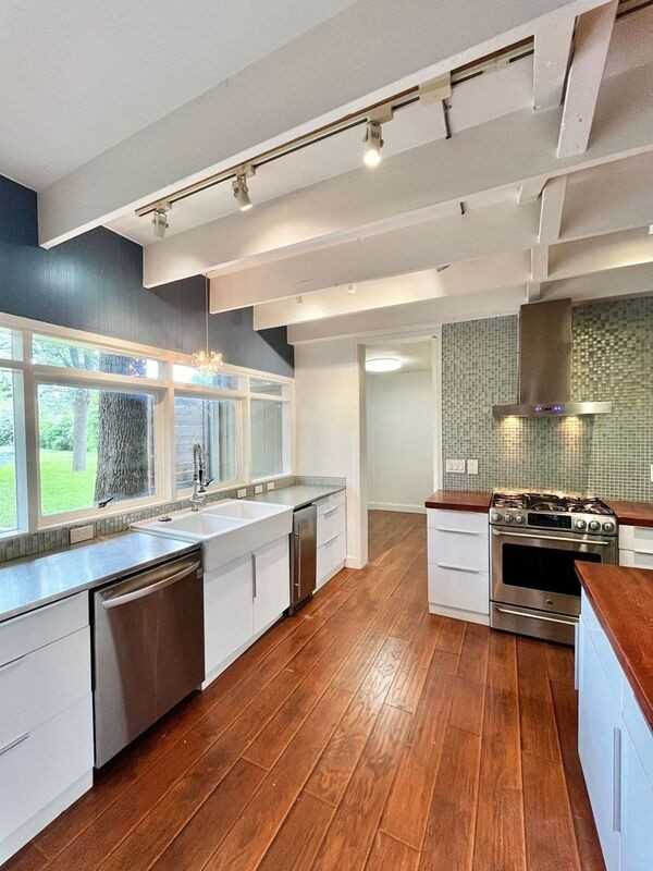 1625 S Davis Dr - Photo 3 of 22