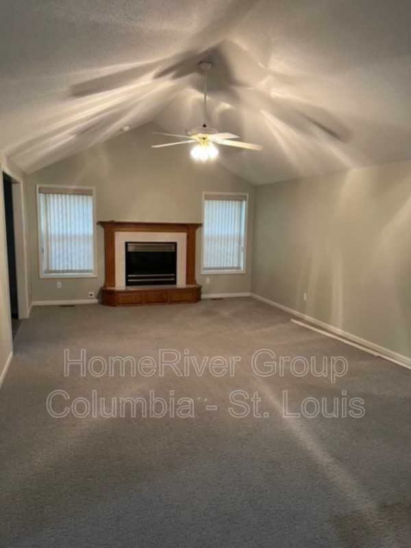 309 Grampian Dr - Photo 2 of 22