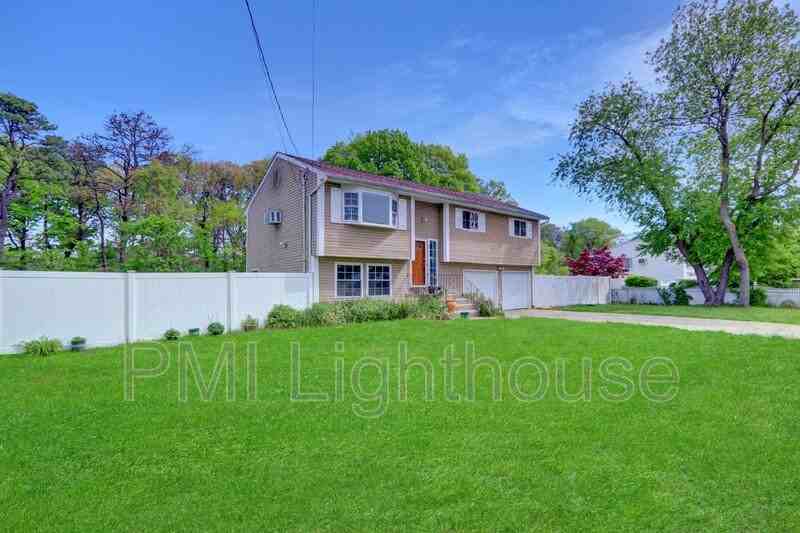 29 Parkway Ave - Photo 2 of 27