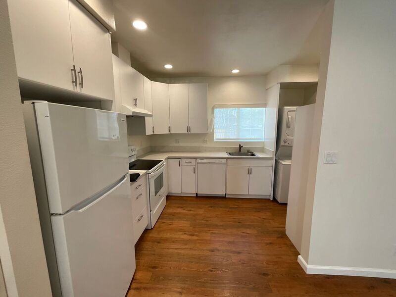 5006 N Banna Ave - Photo 4 of 15