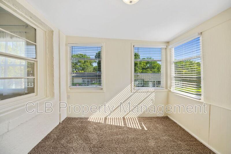 147 5th St - Photo 2 of 17