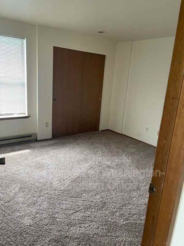 1720 Texas St #4 - Photo 6 of 8