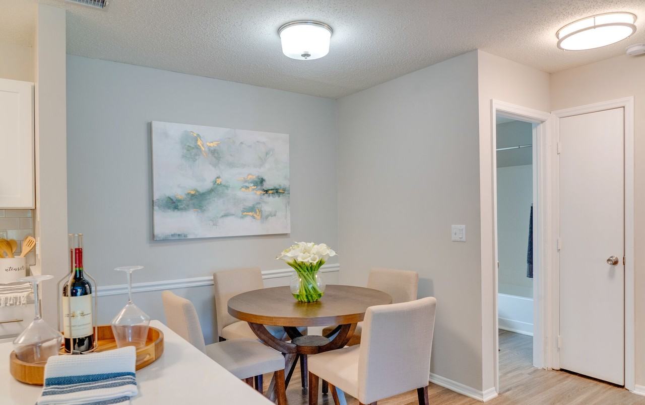 Southpoint Glen - Photo 7 of 162