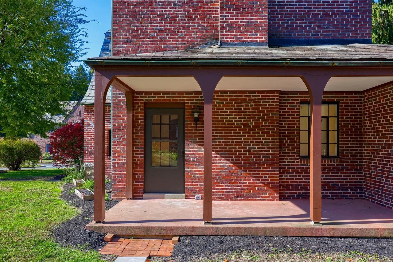 Safe Harbor Village - Photo 6 of 50