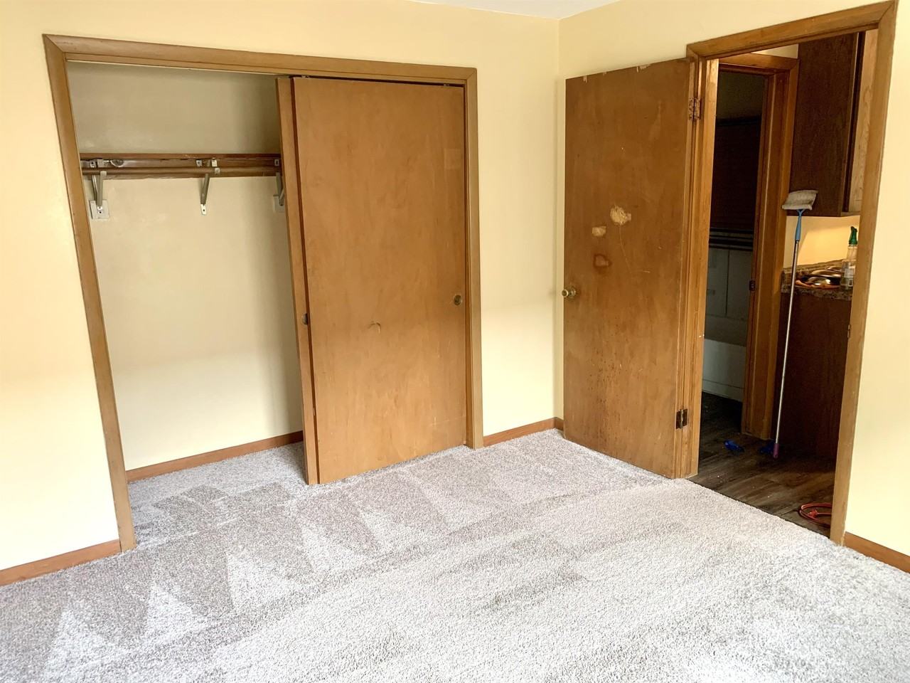 814 3rd Ave - Photo 3 of 5