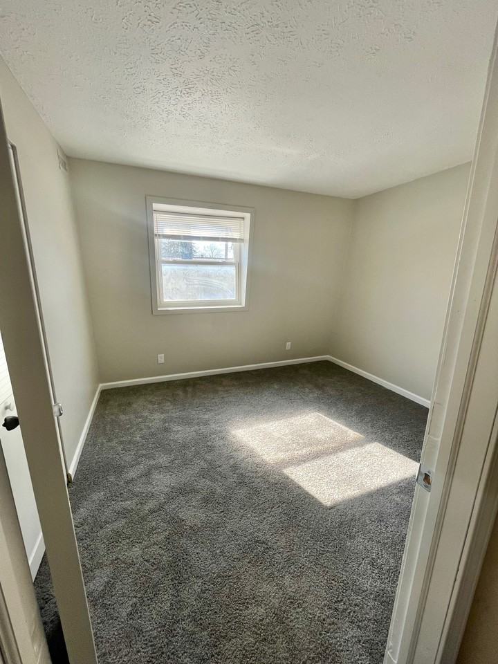 Richland Flats - Photo 7 of 21