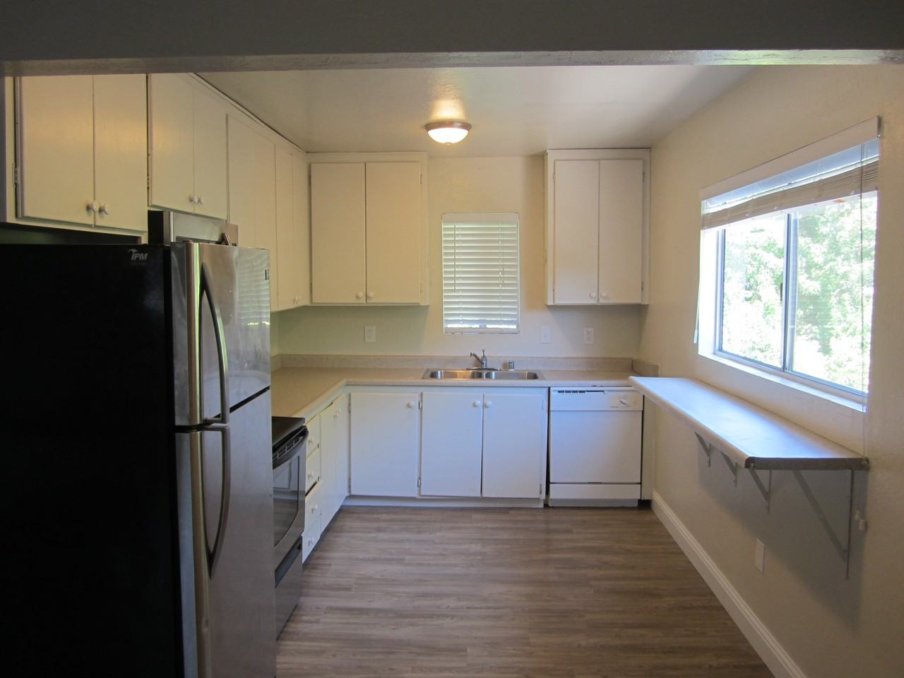 719 719 and 705 Chestnut Street 447 W 7th Street #4 - Photo 2 of 13