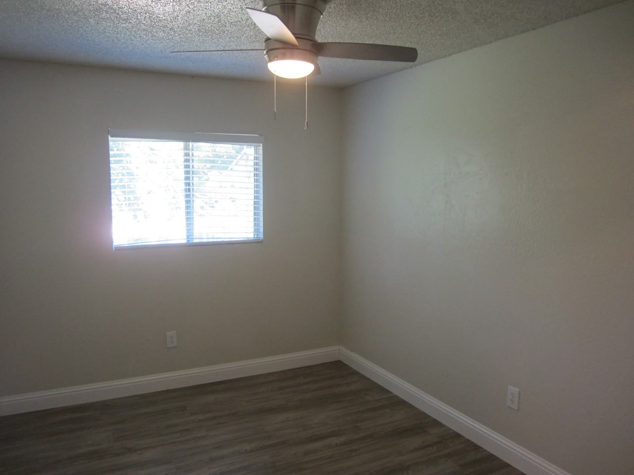 719 and 705 Chestnut Street 447 W 7th Street #4 - Photo 7 of 13