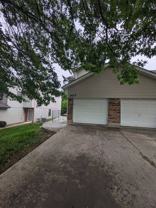307 Ne Timbercreek Dr - Photo 1 of 1