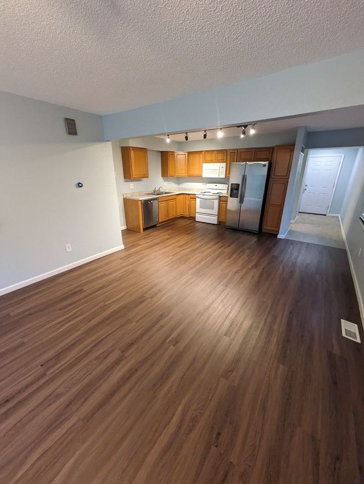 307 Ne Timbercreek Dr - Photo 6 of 26