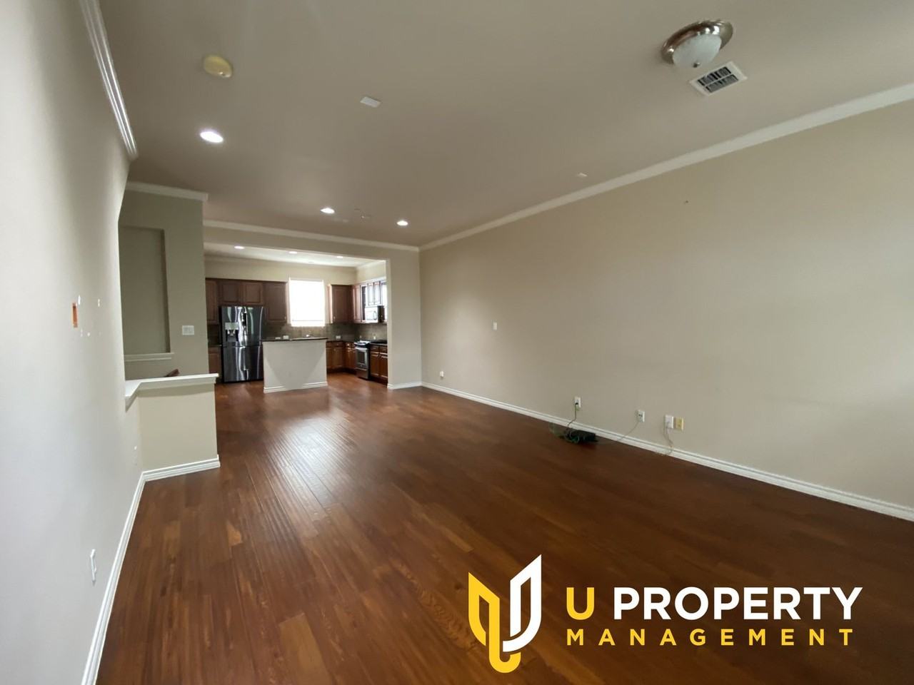 15831 Breedlove Pl - Photo 5 of 20