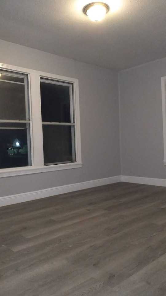 3349 14th St - Photo 3 of 23