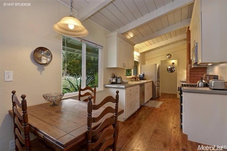 761 Oeste Dr - Photo 3 of 11