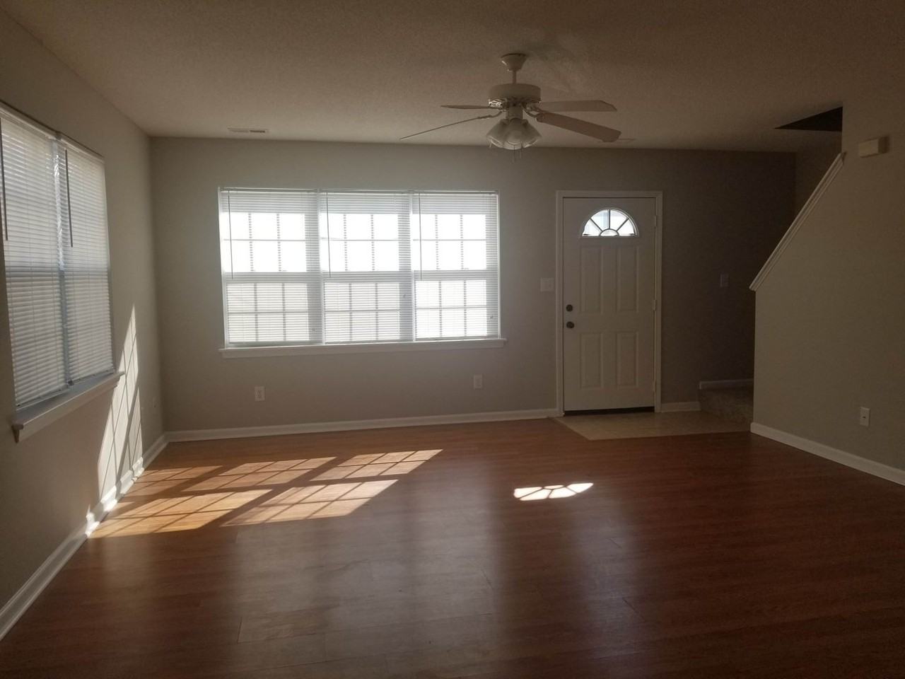 23 Pirates Cove Dr - Photo 5 of 30