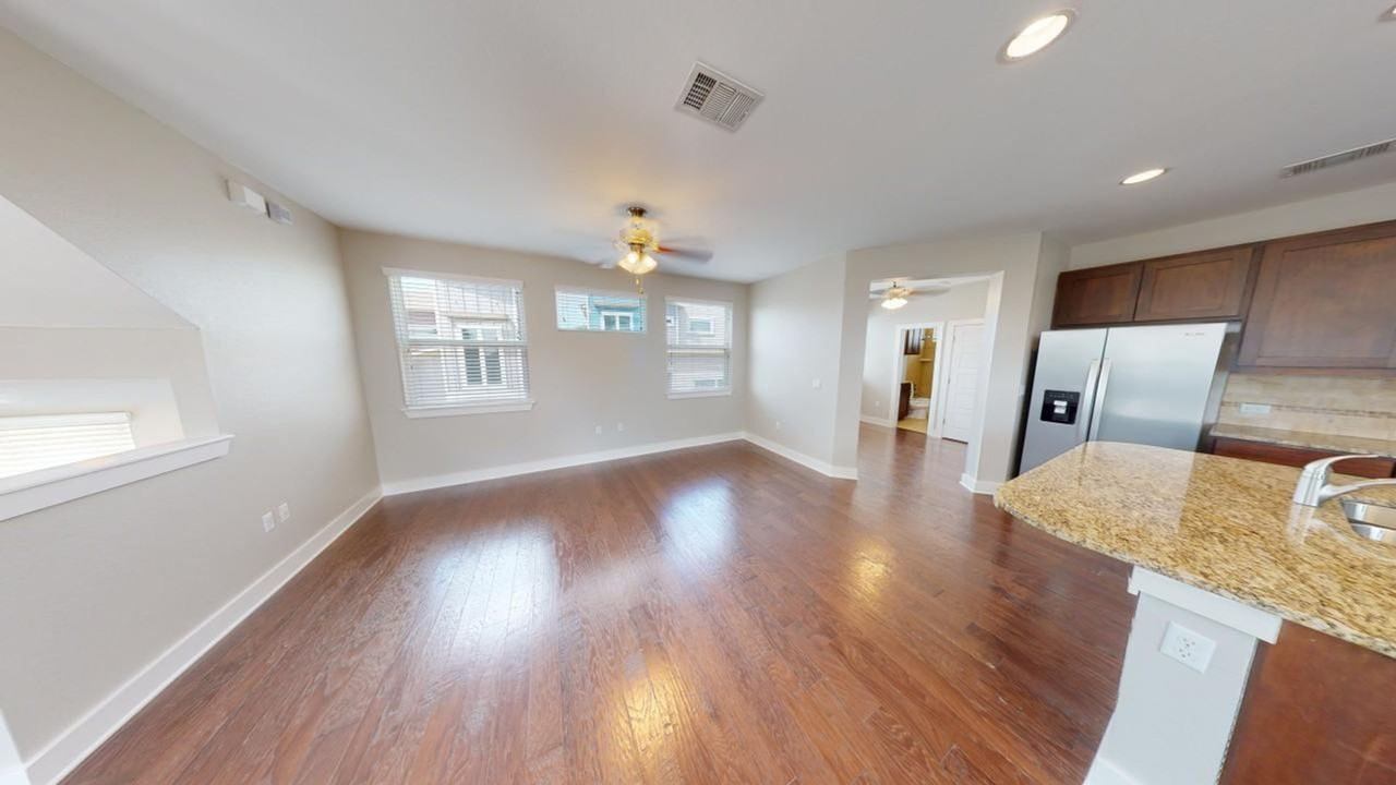 2021 Geniveive Ln - Photo 4 of 36