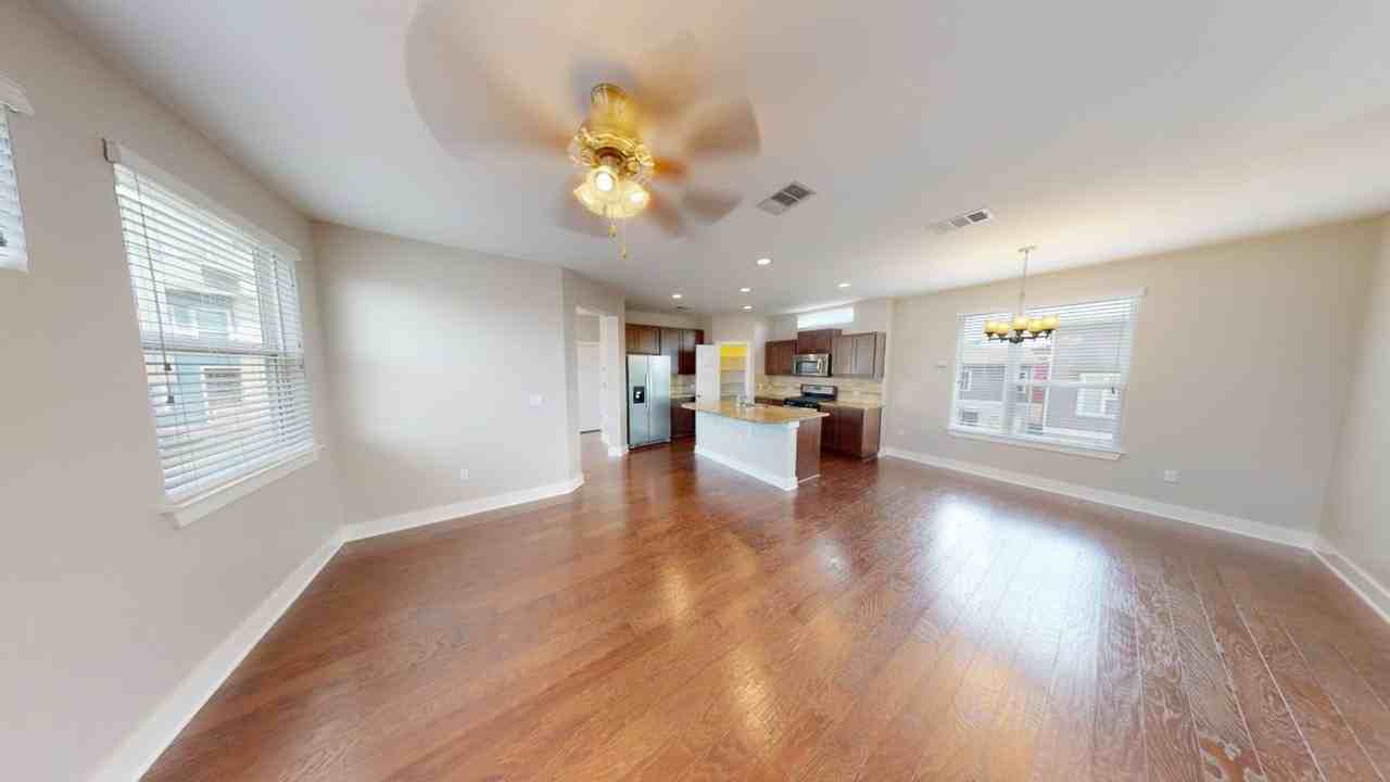 2021 Geniveive Ln - Photo 5 of 36