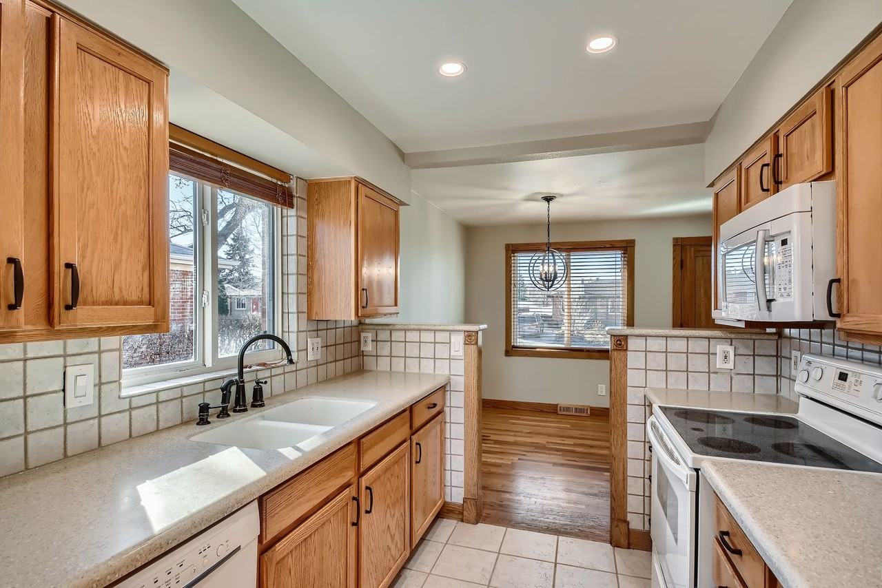 4010 S Jason St - Photo 2 of 13