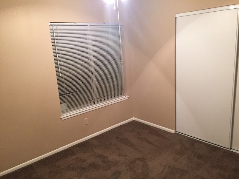 306 Tamarack Dr - Photo 5 of 10