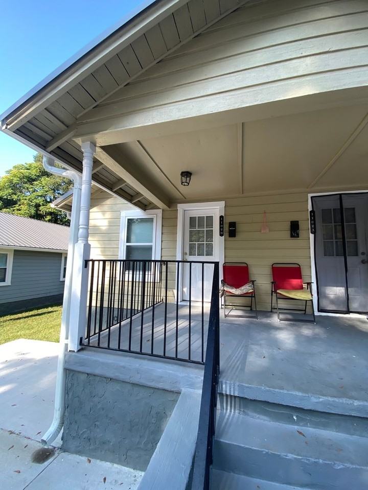 1102B S Washington St - Photo 2 of 18