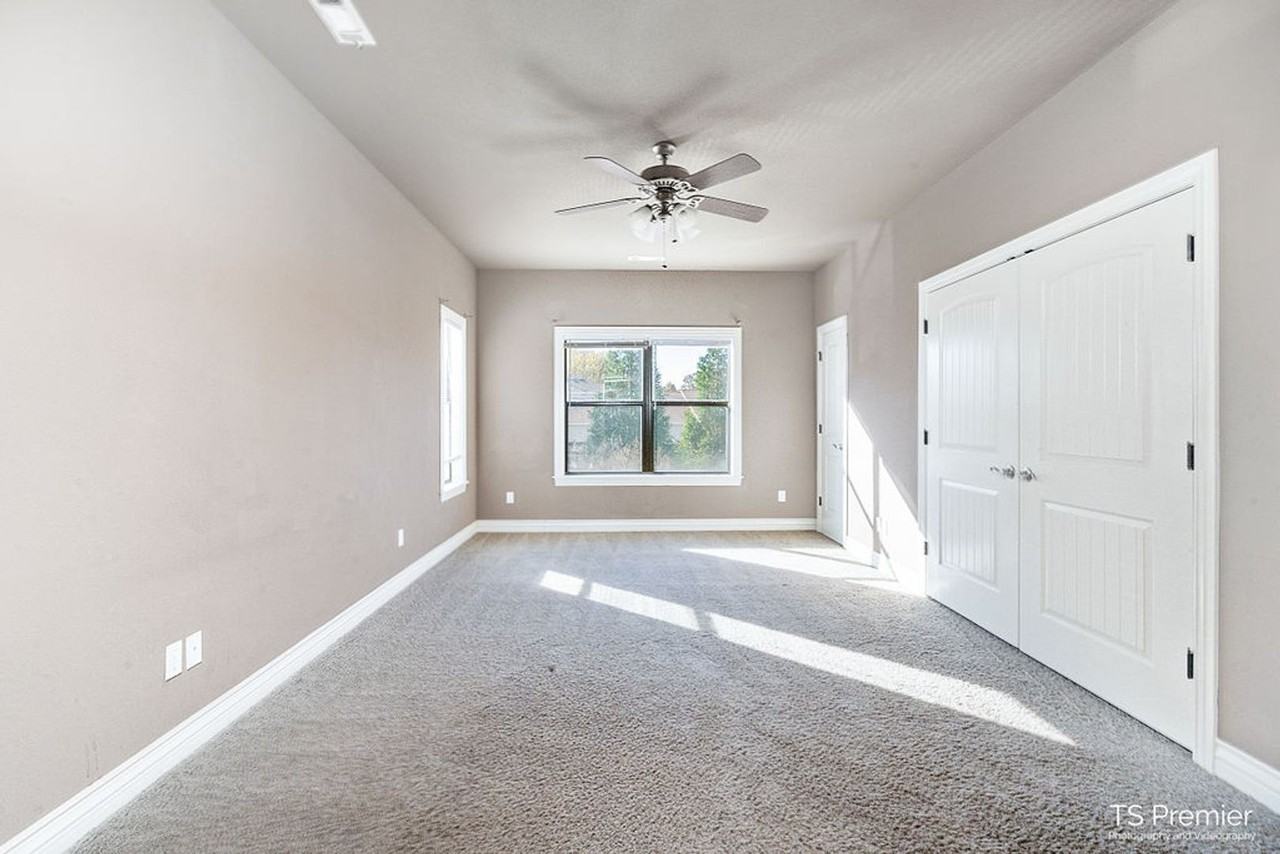 2037 N Box Ave - Photo 6 of 14