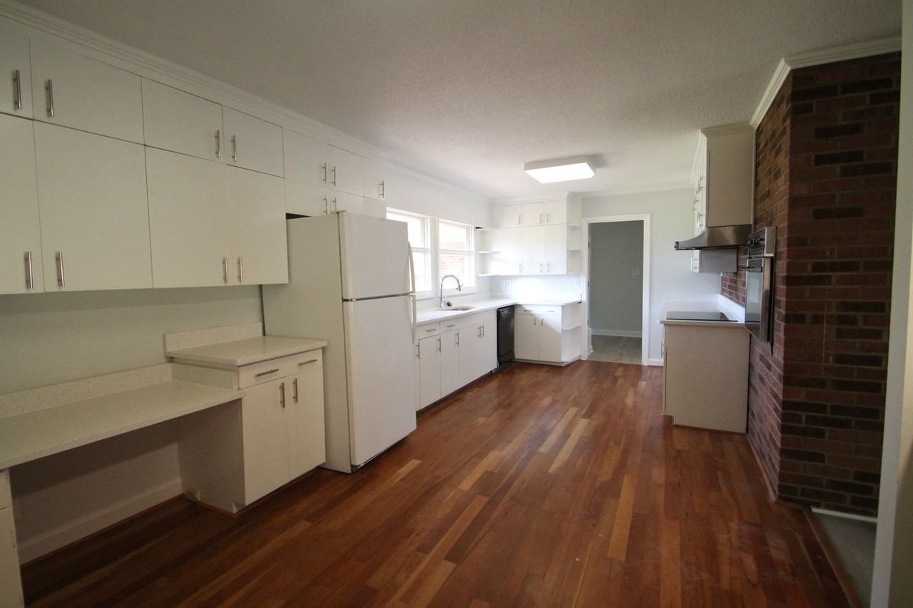 401 Lakeside Dr - Photo 7 of 18