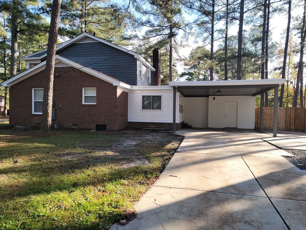 208 N Kirkwood Ave - Photo 2 of 35