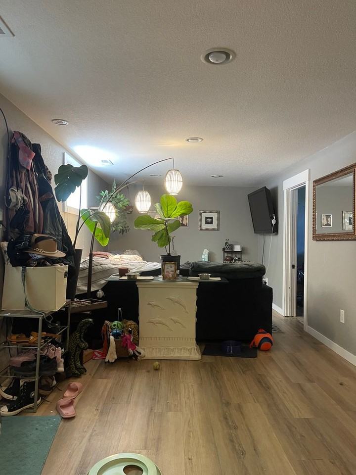 200 S Meade St #B - Photo 3 of 11