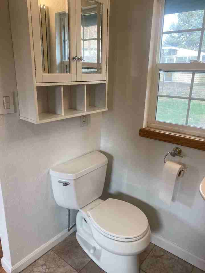 3304 1/2 N 36th St - Photo 3 of 27