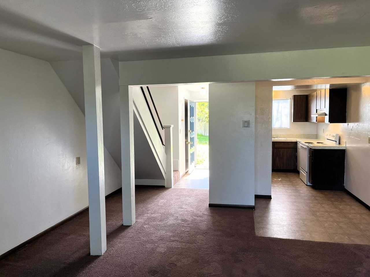 841 Bayside Rd - Photo 5 of 16