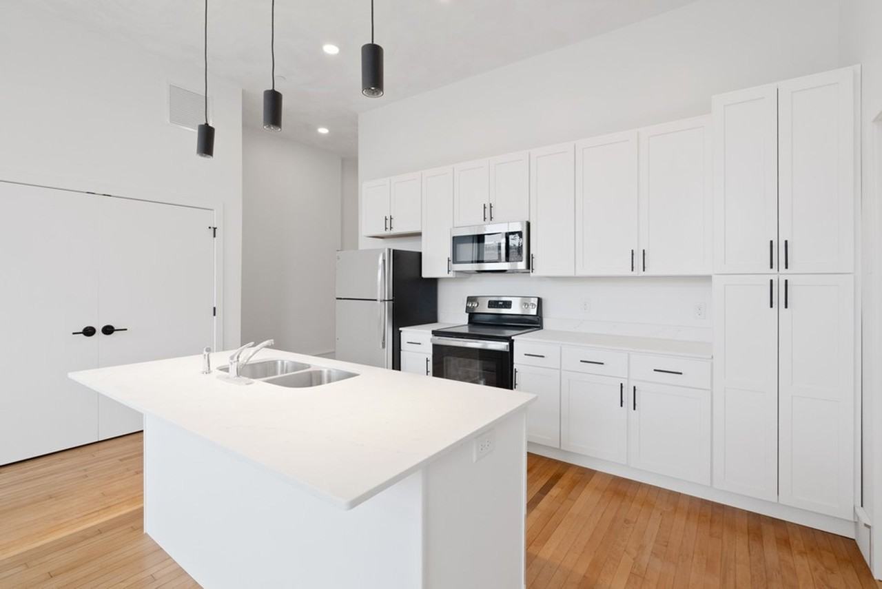 Palace Apartments - Photo 2 of 36