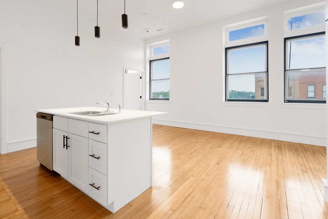 Palace Apartments - Photo 3 of 36