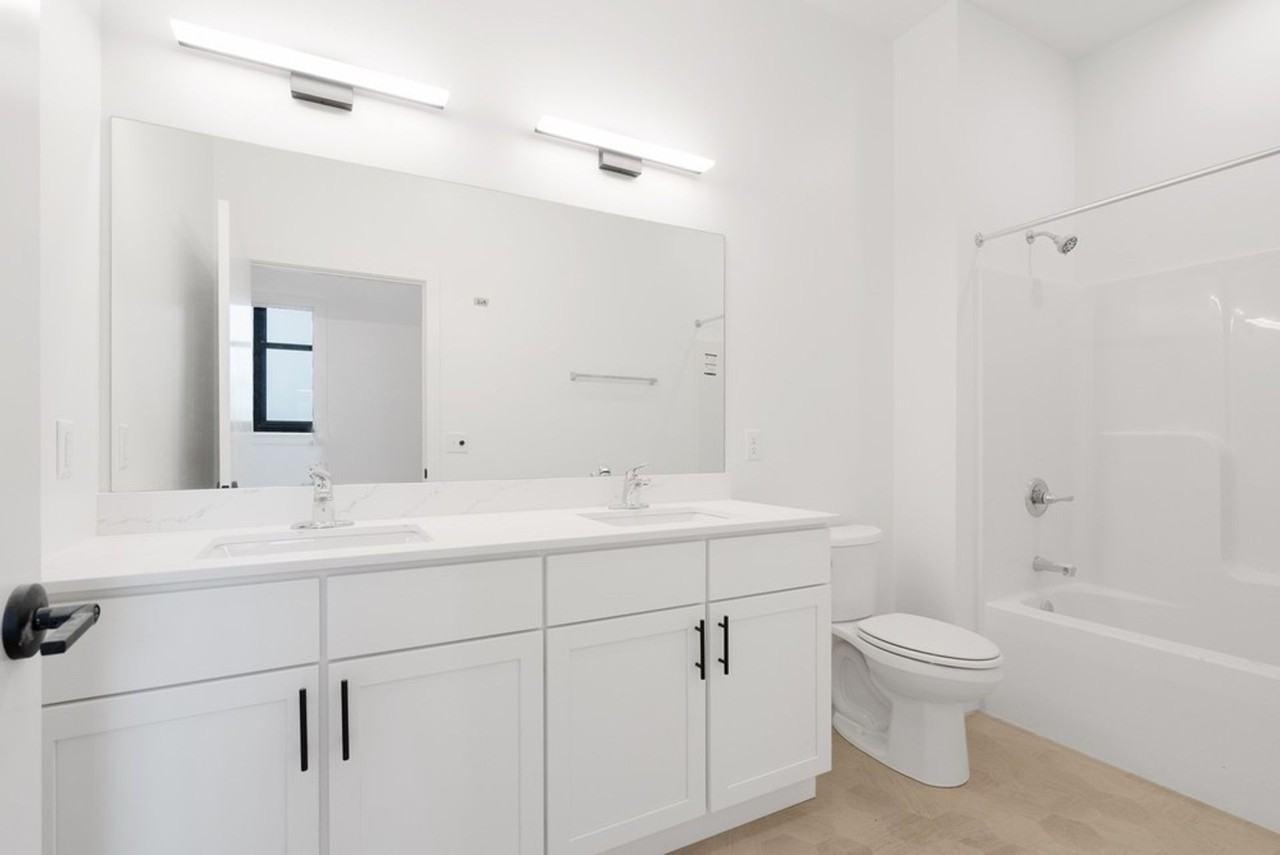 Palace Apartments - Photo 5 of 36