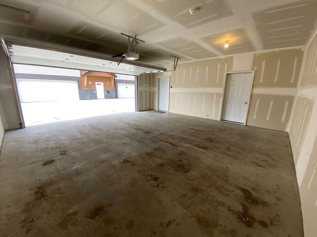 713 10th Ave N #1 - Photo 4 of 18