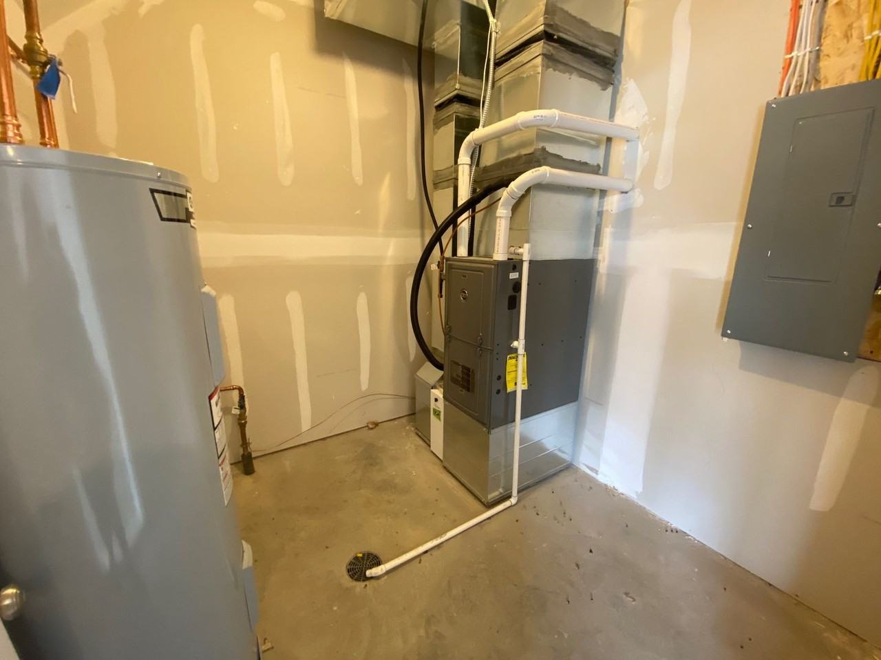 713 10th Ave N #1 - Photo 5 of 18