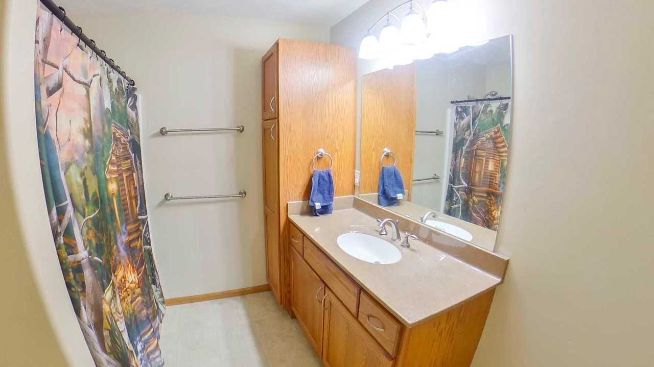 2706 Buttonwood Dr - Photo 5 of 11