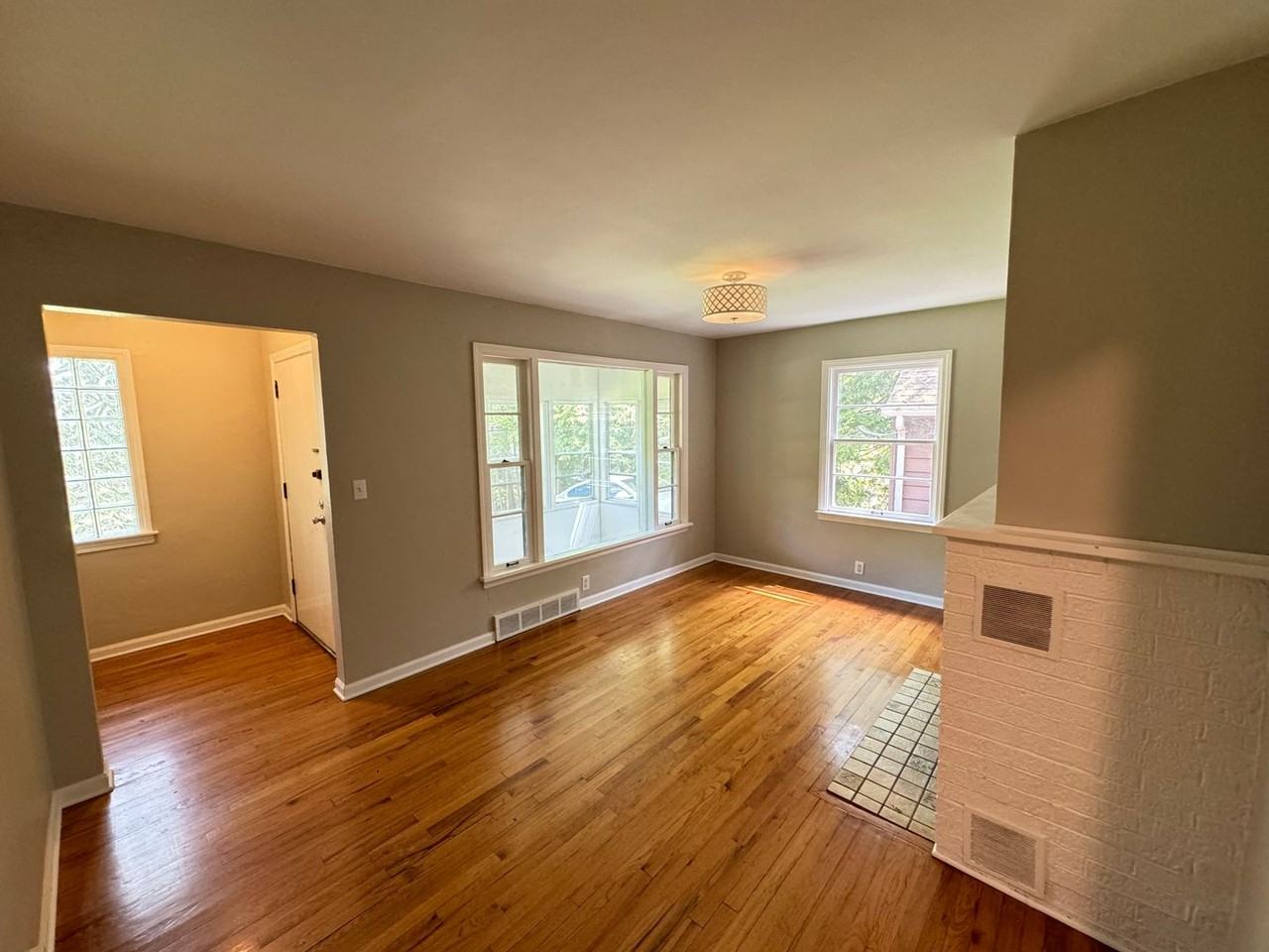 1628 Dorwood Dr - Photo 2 of 19