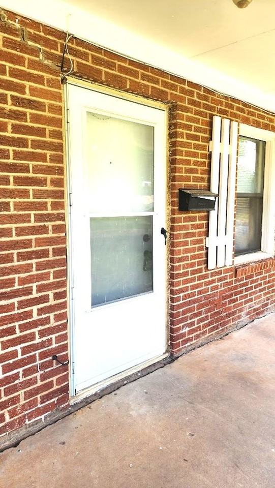 522 E Curtis Dr - Photo 4 of 28