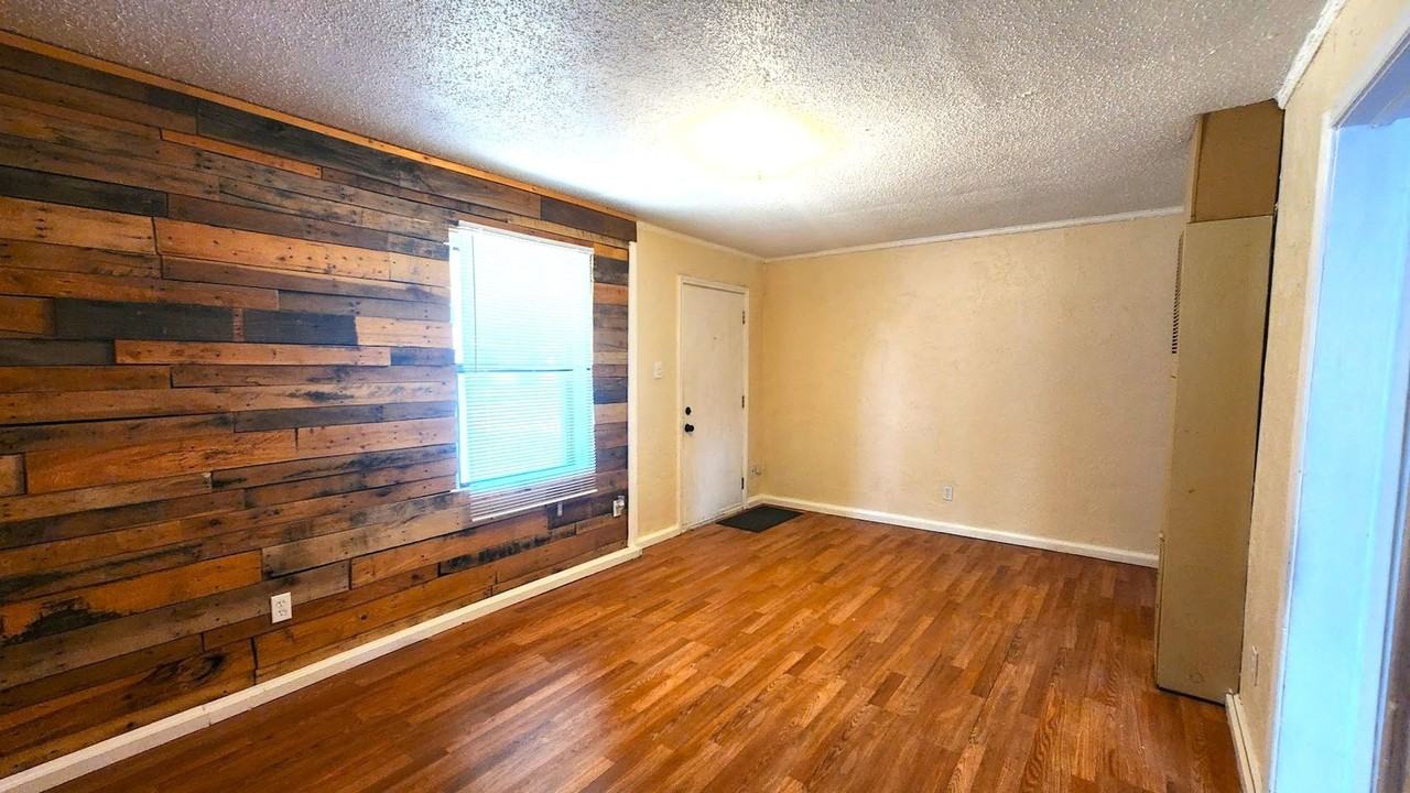 522 E Curtis Dr - Photo 7 of 28