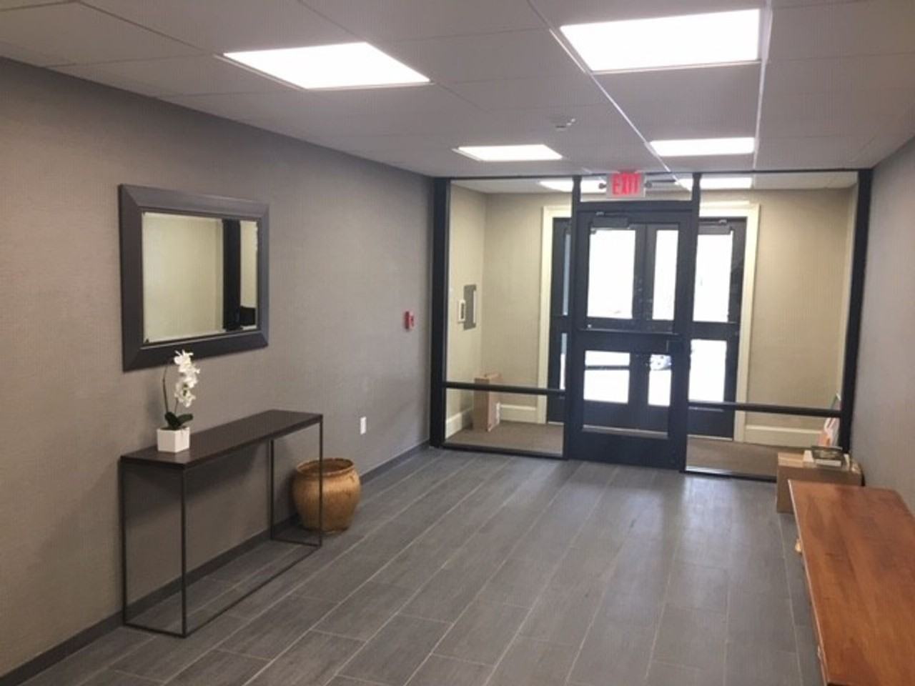 27 Lancaster Ter - Photo 3 of 18