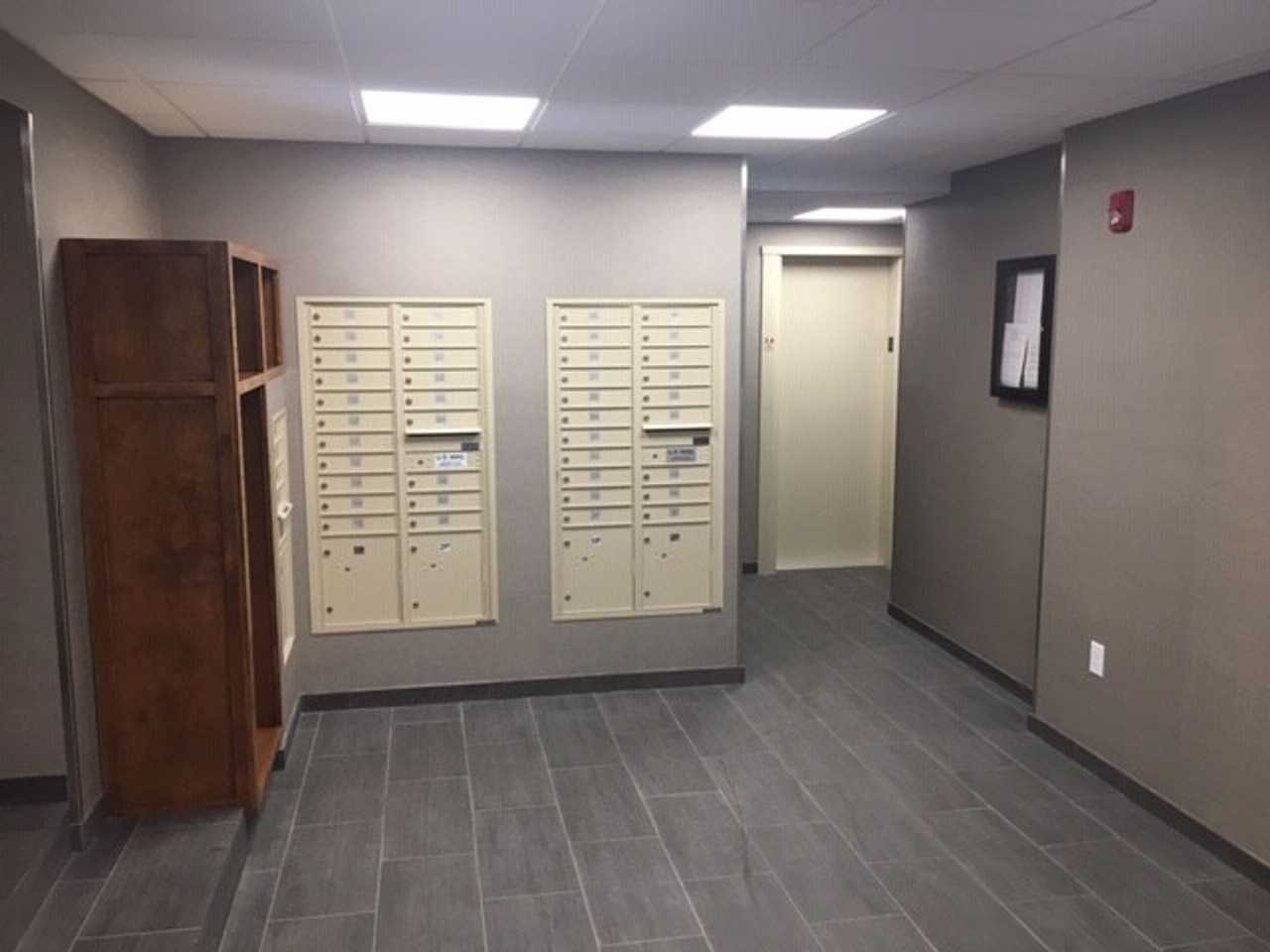 27 Lancaster Ter - Photo 4 of 18