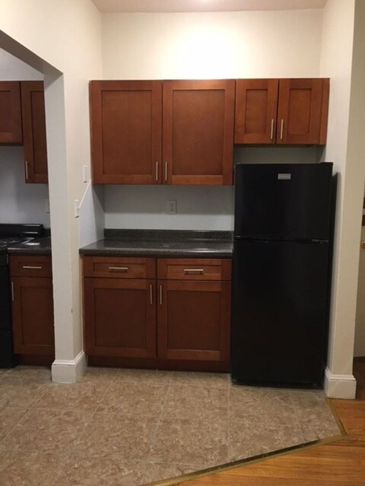 27 Lancaster Ter - Photo 5 of 18