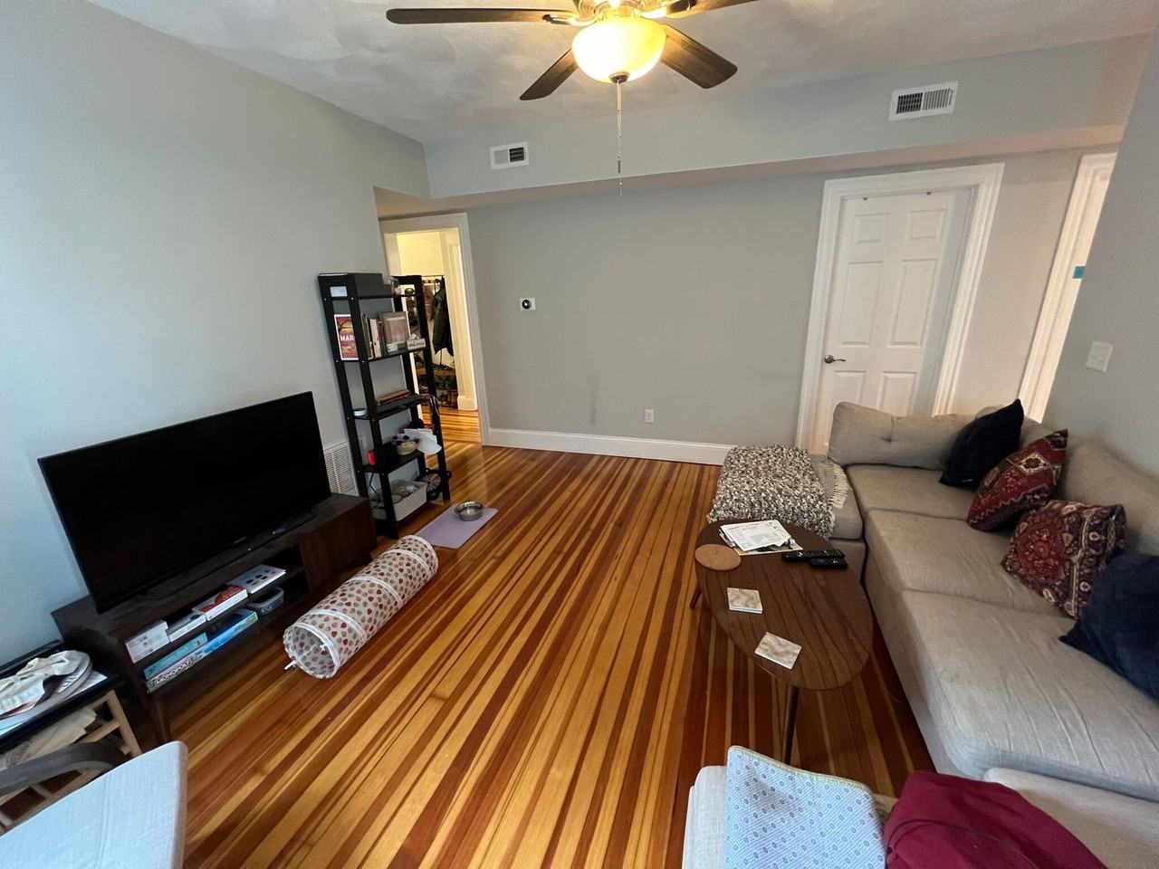 304 Highland Ave - Photo 3 of 21