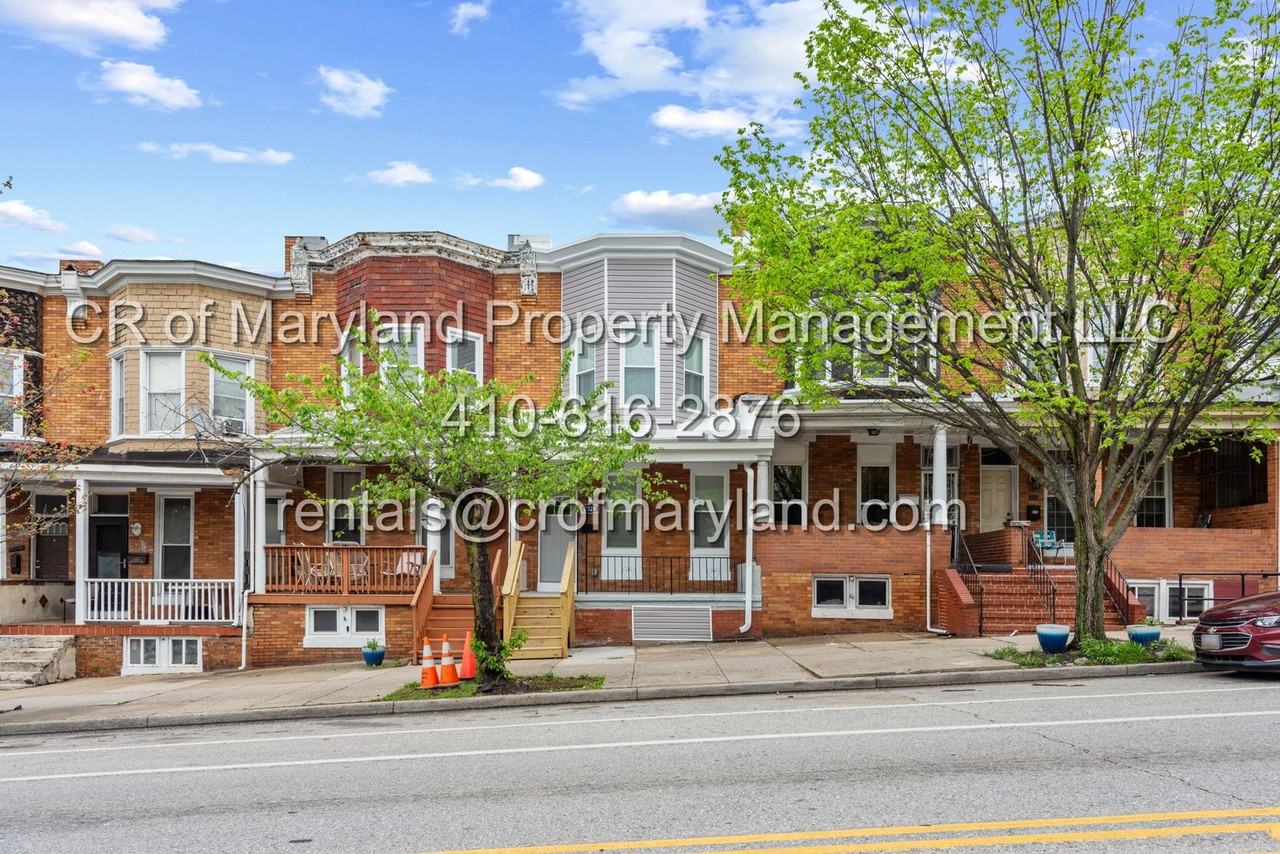 2329 Annapolis Rd - Photo 3 of 31