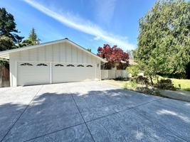 featured image of 2214 Vineyard Ct
