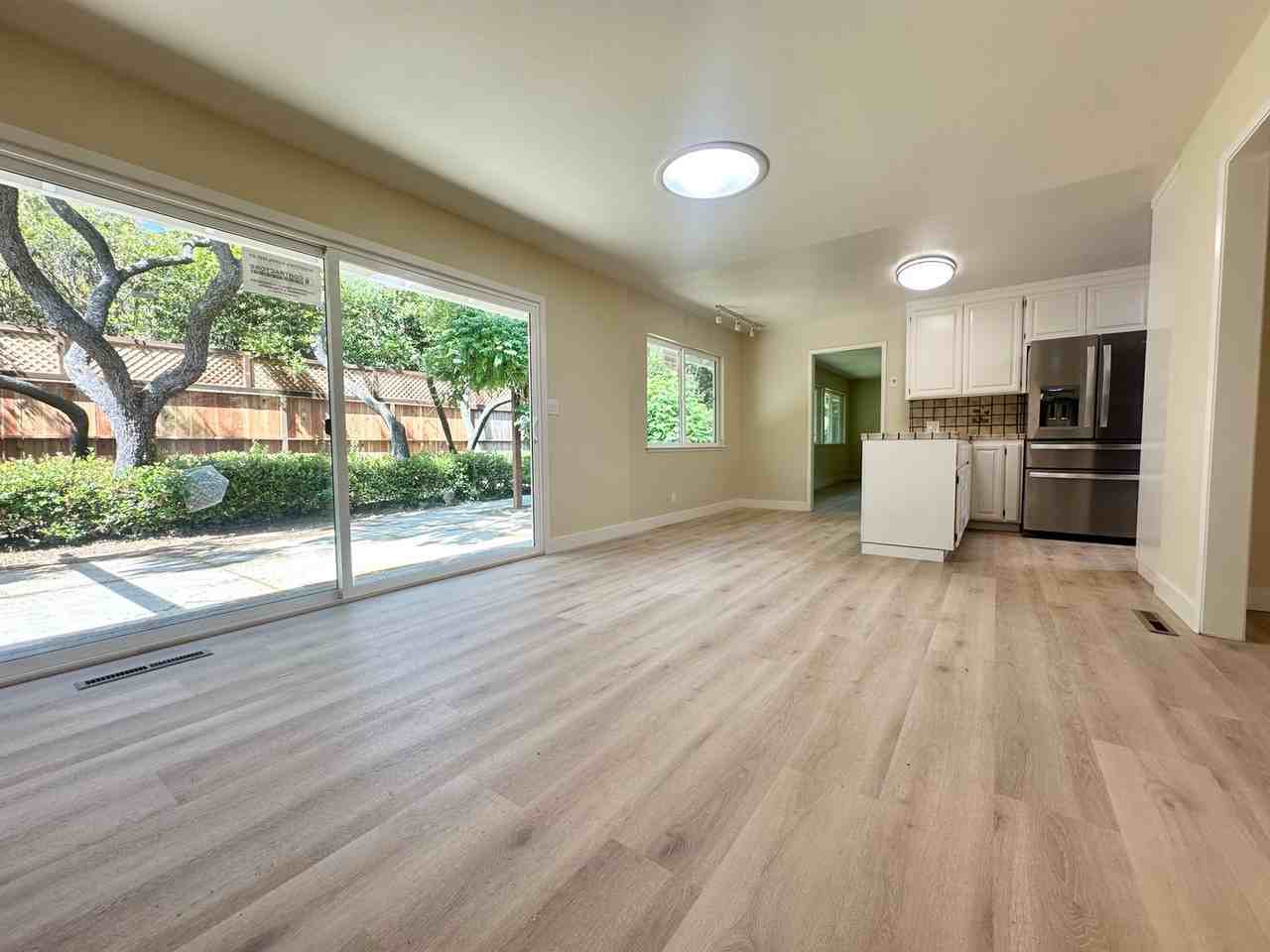 2214 Vineyard Ct - Photo 5 of 18