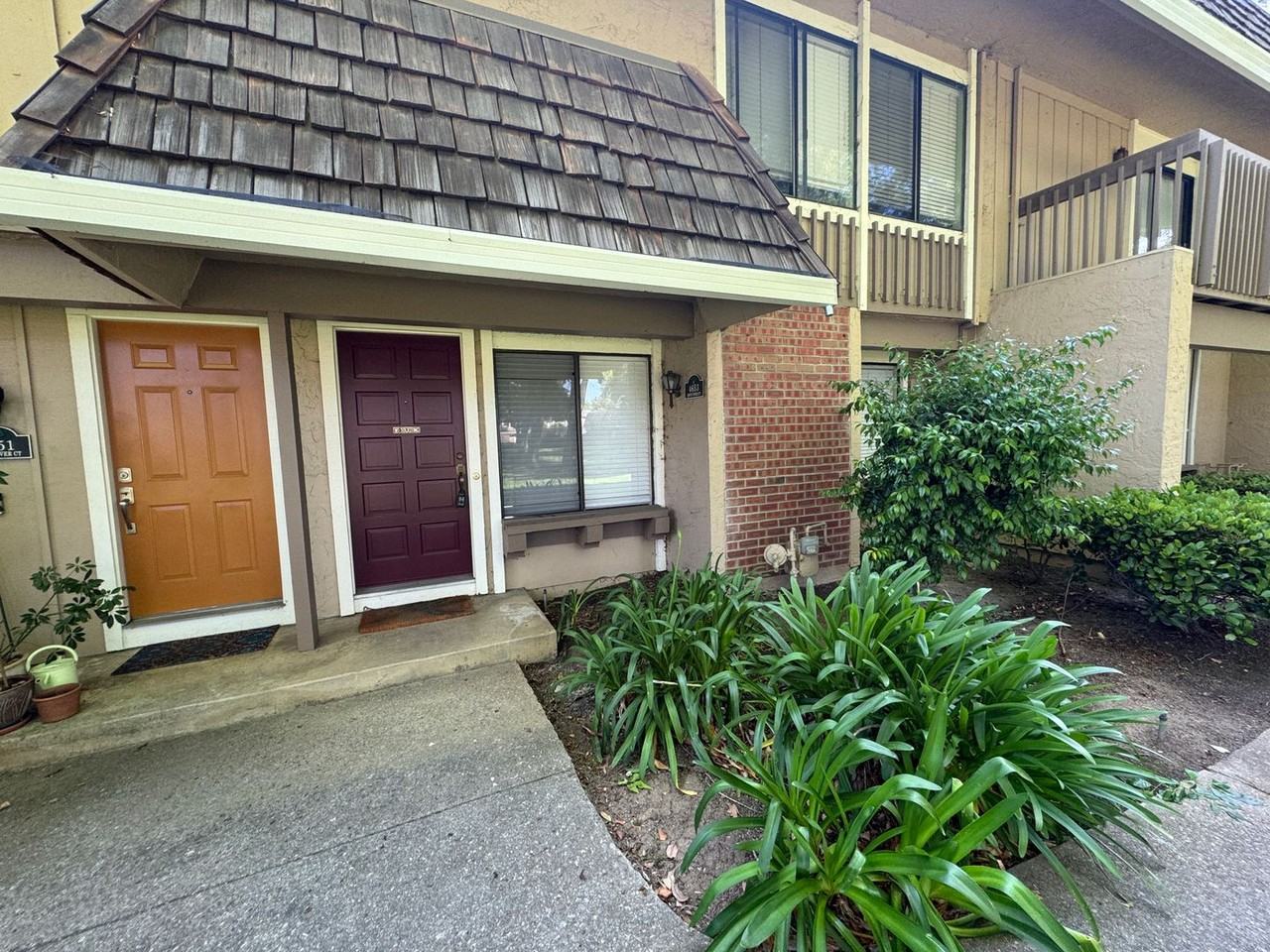 4653 Pinto River Ct - Photo 2 of 8