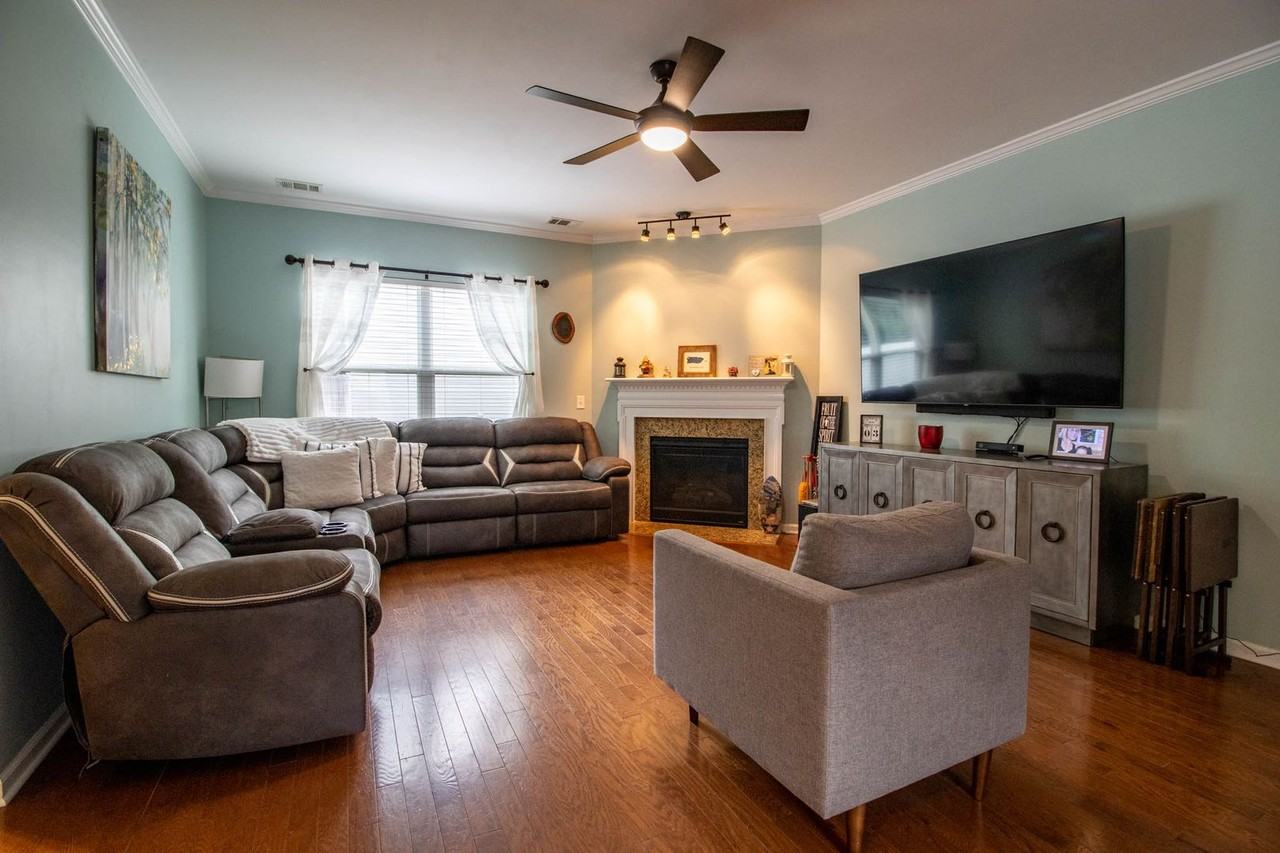 134 Hamilton Grove Dr - Photo 3 of 38